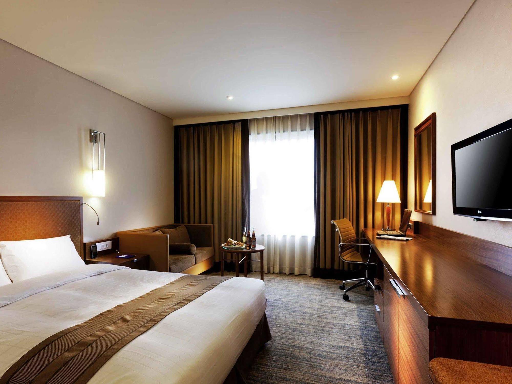 Novotel Ambassador Doksan Seoul Exterior foto